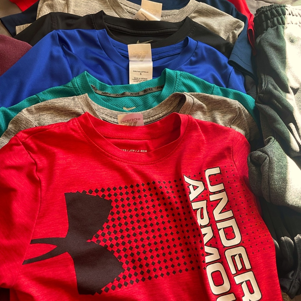 UNDER ARMOUR/NIKE Lot